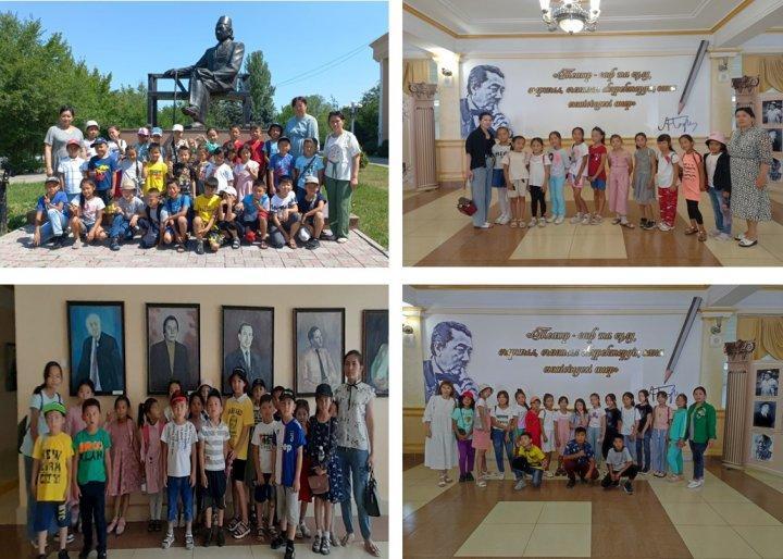 М.Жұмабаев атындағы 21 орта мектебінің "Достық" жазғы лагерінің оқушылары 08.05.2022 күні Асқар Тоқпанов атындағы Жамбыл облыстық қазақ драма театрына "Еңбекқор құмырсқалар"  тақырыбында сахналық көрініс тамашалап, көңілді күймен қайтты.