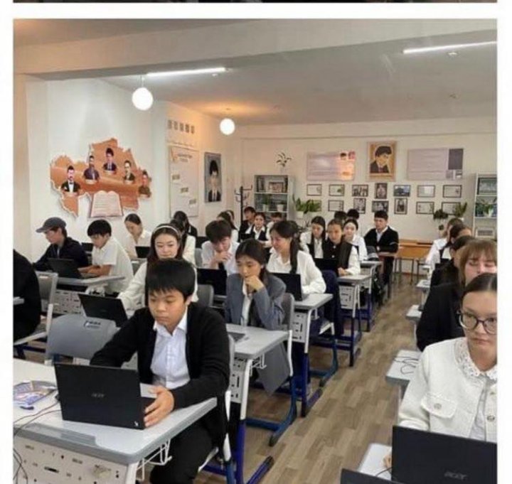 10–11 сынып білім алушылары үшін 2D өнім – «Qarjy saqshysy – Қаржы сақшысы» ойыны өткізіліп, іс-шара оқушылардың цифрлық құзыреттерін дамыту бағытында ұйымдастырылды.